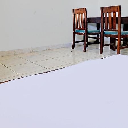 Spot On 92374 Penginapan Rusunawa Malang Luaran gambar