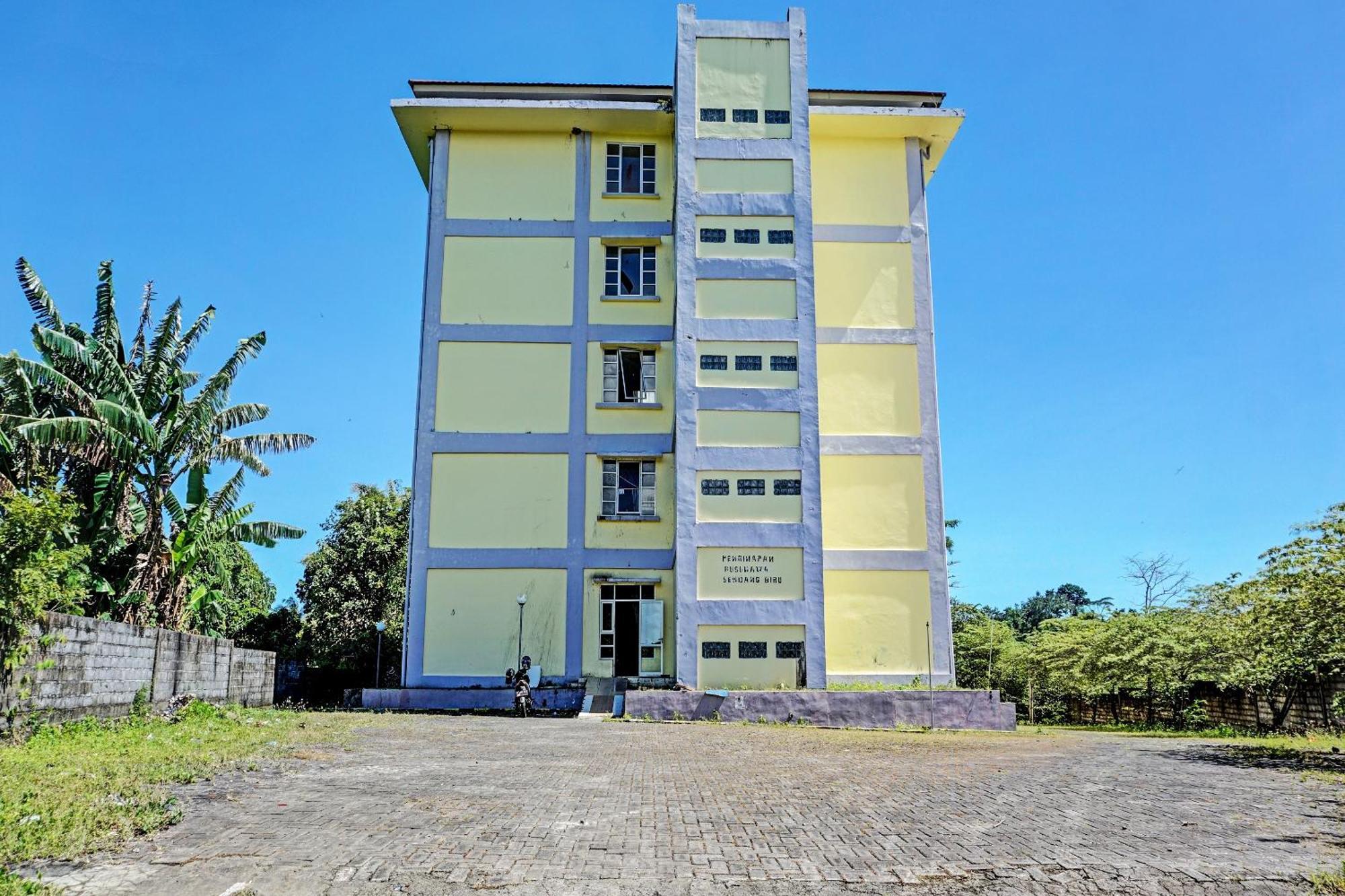 Spot On 92374 Penginapan Rusunawa Malang Luaran gambar